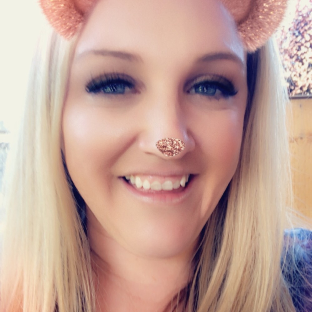 Meet your Posher, Cristie